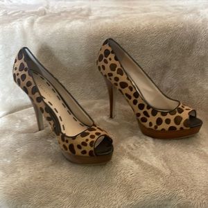 Enzo angiolini platform pumps